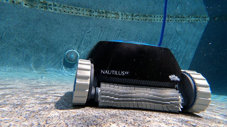 Dolphin Nautilus CC Front Brush Close Up On Pool Floor