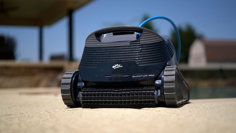 Dolphin Quantum Pro Front View On Deck With Cable Loop