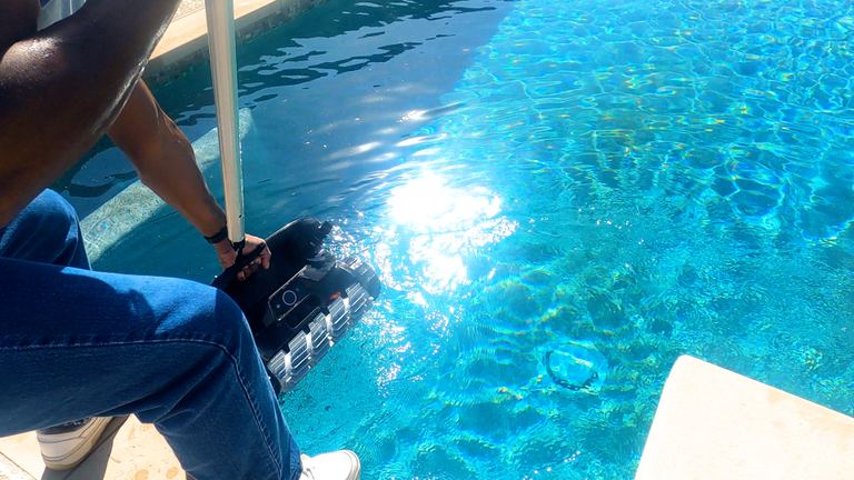 Beatbot Aquasense 2 Ultra Person Pole Lowering Robot Into Pool