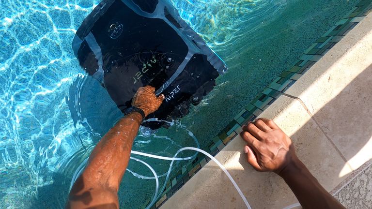 Aiper Scuba X1 Pro Max Pulling Out Of Water POV