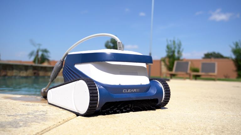 Clear S Deck Close Three Quarter Front Angle